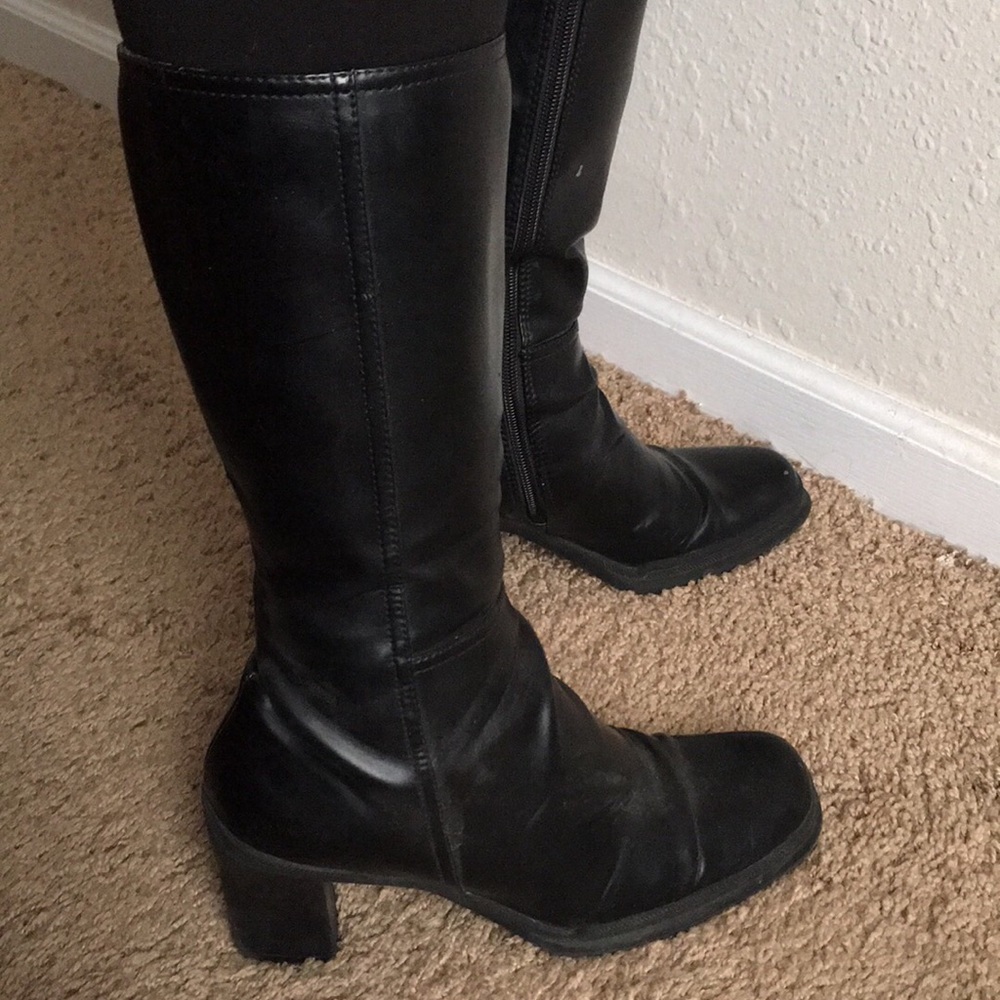 Black mid-calf boots